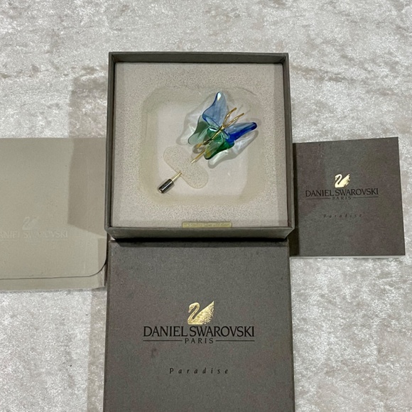 Daniel Swarovski Crystal Paradise Butterfly Pin NEW RARE BLUE Sterling 925 - Picture 5 of 5